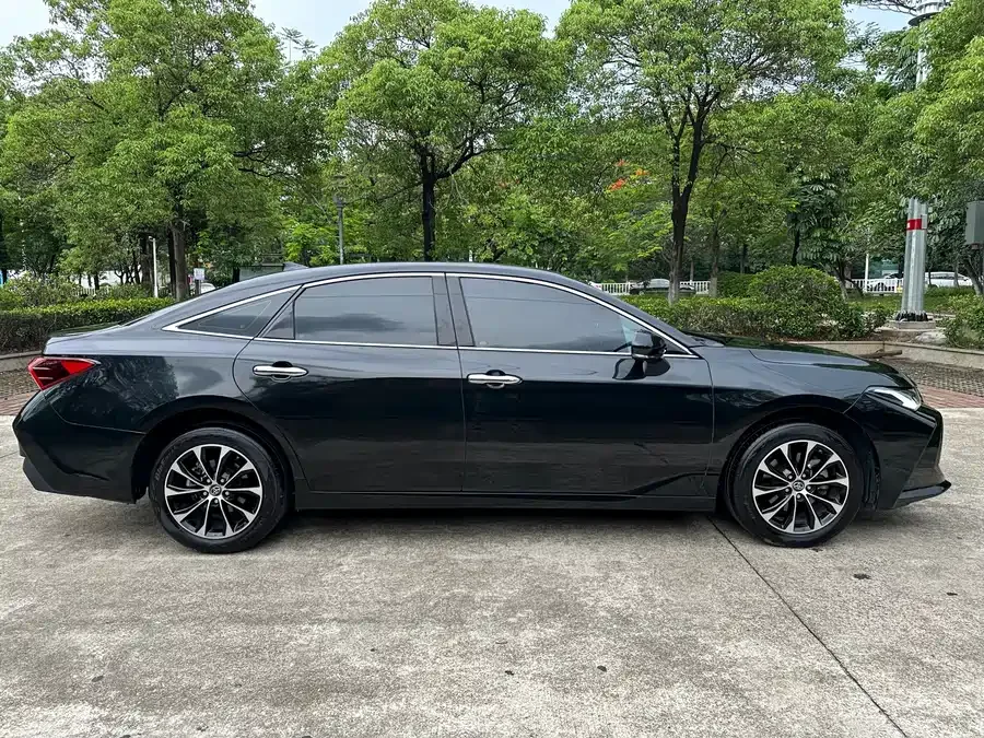 Toyota Avalon Avalon 2023 2.0L Luxury Edition 2024 — миниатюра 4
