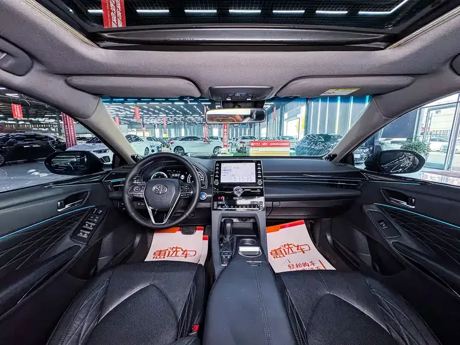 Toyota Avalon 2019 Avalon Hybrid 2.5L XLE Premium Edition National VI 2022 — миниатюра 3