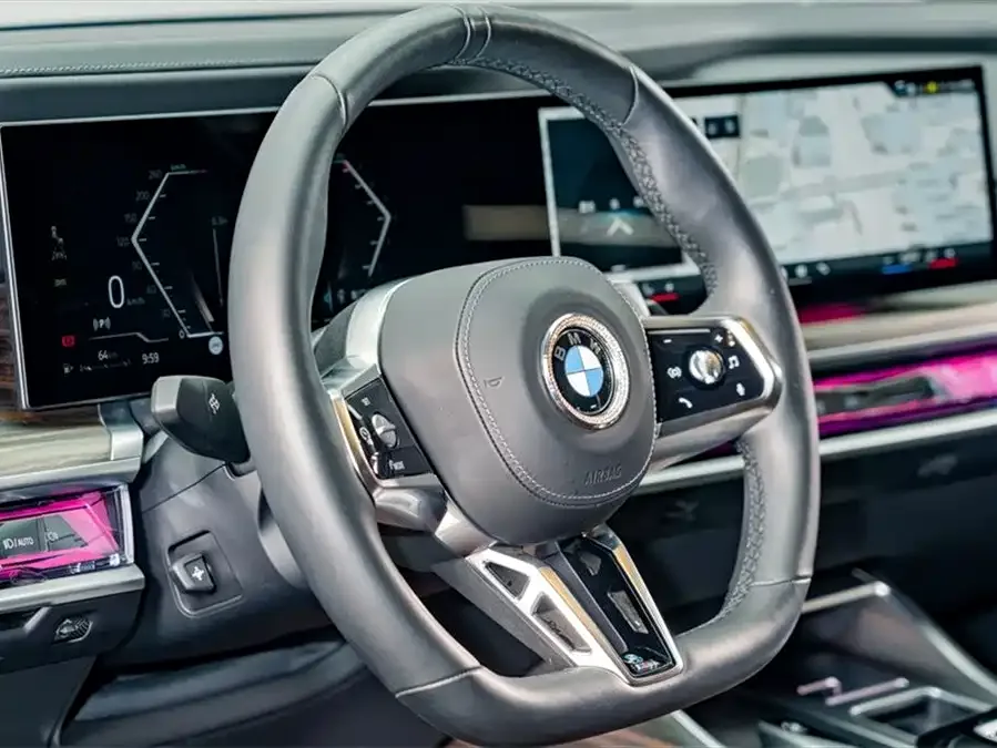 BMW 7 Series BMW 7 Series 2023 735Li M Sport Package 2024 — миниатюра 3