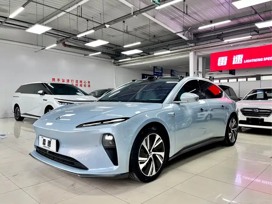 NIO ET5 2025