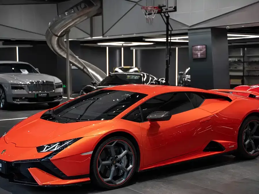 Lamborghini Huracn 2024