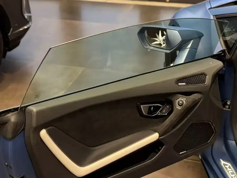 Lamborghini Huracn Huracn 2023 Huracn Tecnica 2025 — миниатюра 3
