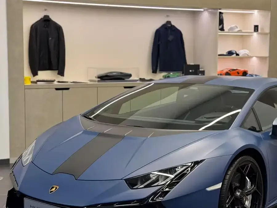 Lamborghini Huracn 2025