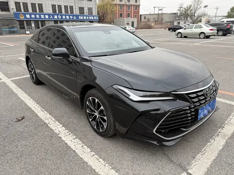 Toyota Avalon Asia Dragon 2022 2.0L Deluxe Edition 2022 — миниатюра 3