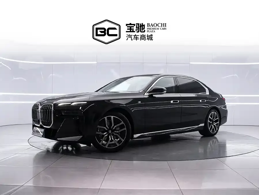 BMW 7 Series BMW 7 Series 2023 735Li M Sport Package 2024 — фото 1, купить с доставкой в Москву