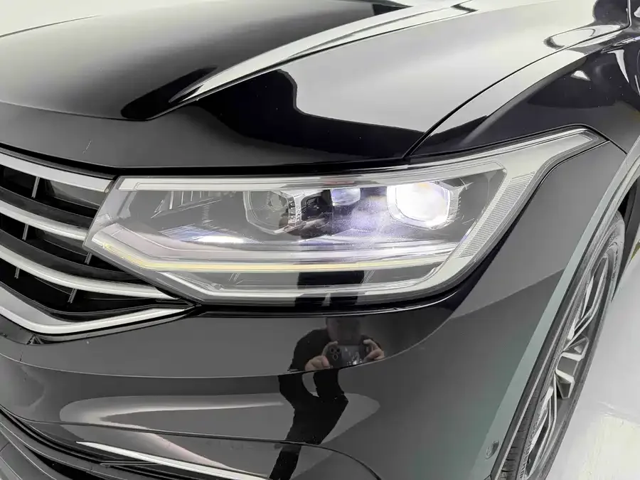 Volkswagen Tiguan L Tiguan L 2022 330TSI Automatic 2WD R-Line Enjoy Edition 2022 — миниатюра 3