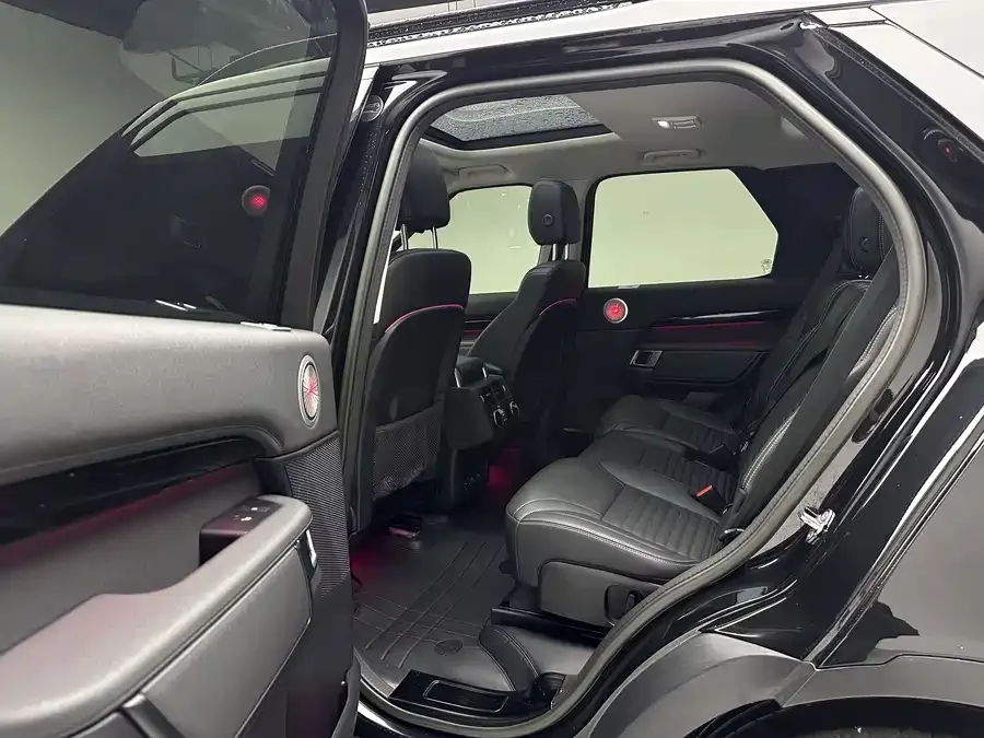Land Rover finds Discover the 2023 300PS S 2022 — миниатюра 4