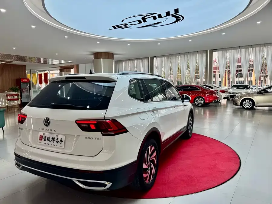 Volkswagen Tiguan L Tiguan L 2022 330TSI Automatic 2WD Comfort Edition 2022 — миниатюра 2