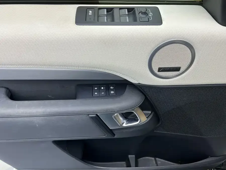 Land Rover finds Discover the 2023 360PS R-Dynamic SE 2022 — миниатюра 2