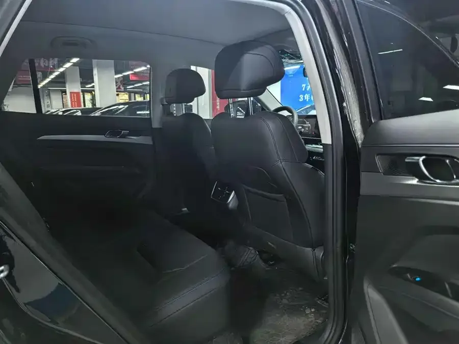 Ford Lingrui 2025 EcoBoost 170 Platinum Edition 2025 — миниатюра 5