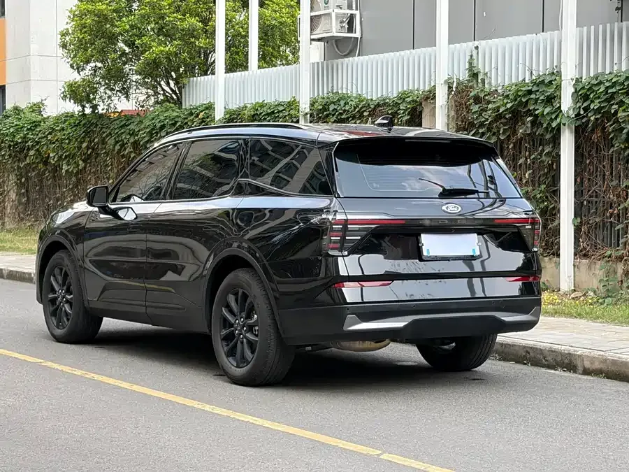 Ford Edge 2024 Sharp L 2.0T EcoBoost 4WD 7-seater Fashion Edition 2024 — миниатюра 2