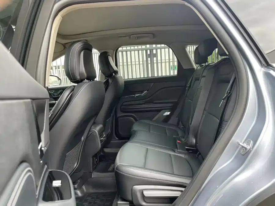 Lincoln Adventurer Adventurer 2024 2.0T 2WD Elegant Edition 2025 — миниатюра 5