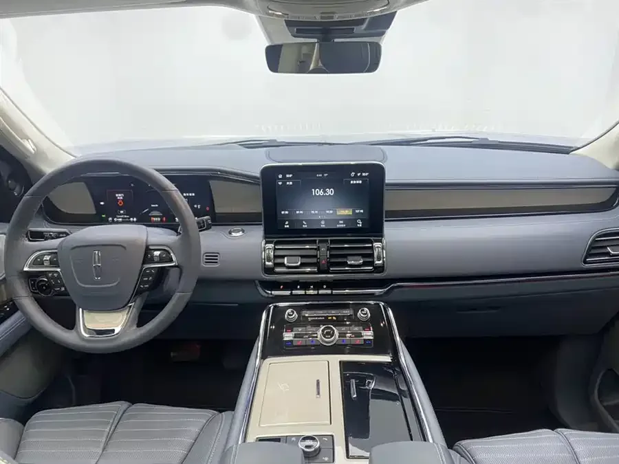 Lincoln Navigator Navigator 2020 3.5T President Series 2023 — миниатюра 4