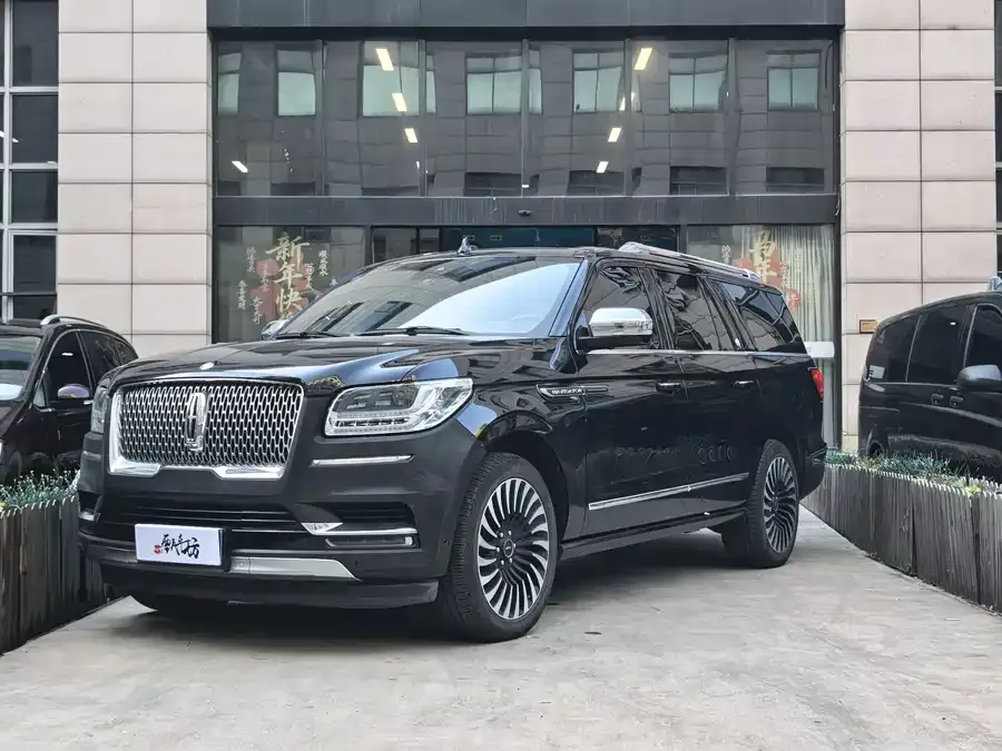 Lincoln Navigator 2022