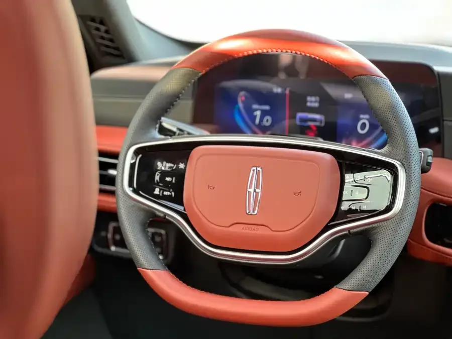 Lincoln Aviator Aviator 2024 3.0T V6 4WD Elegant Edition 6 Seaters 2026 — миниатюра 3