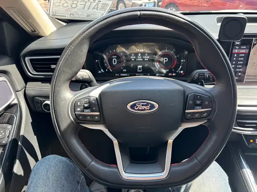 Ford Explorer Explorer 2023 EcoBoost 285 4WD Fashion Plus Edition 7 Seaters 2023 — миниатюра 3