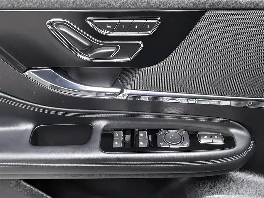 Lincoln Adventurer Adventurer 2023 2.0T 2WD Premium Edition 2023 — миниатюра 3
