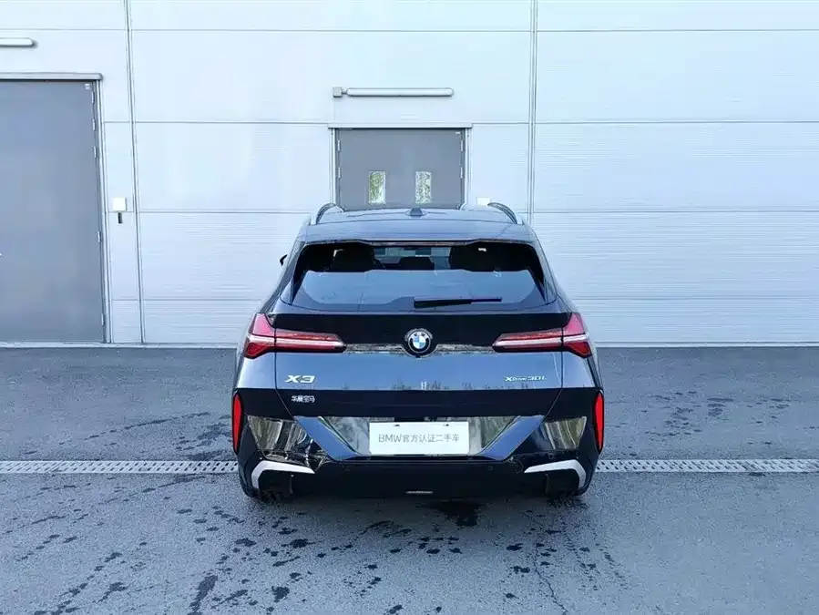 BMW X3 2025 xDrive30L Leading M Sports Package 2025 — миниатюра 5