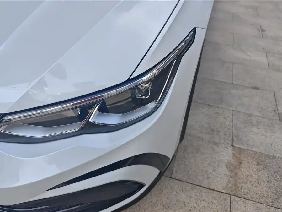 Volkswagen golf Golf 2023 280TSI DSG R-Line 20th Anniversary Edition 2024 — миниатюра 5