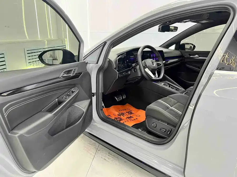Volkswagen golf Golf 2021 280TSI DSG R-Line 2022 — миниатюра 4