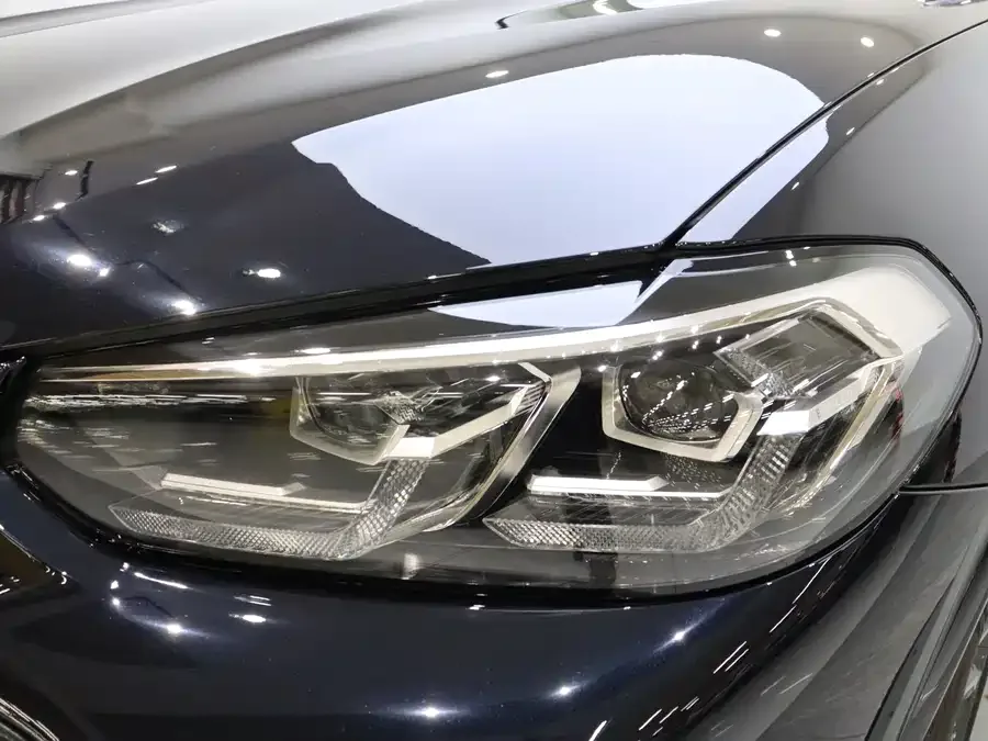 BMW X3 2023 facelift xDrive30i Leading M Night Edition 2023 — миниатюра 3