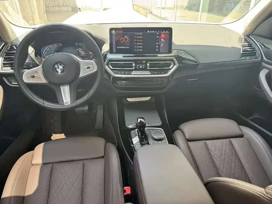 BMW X3 2023 xDrive25i M Sport Package 2024 — миниатюра 3
