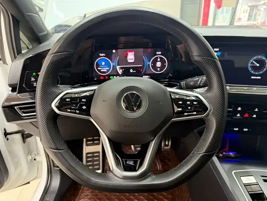 Volkswagen golf Golf 2021 280TSI DSG R-Line 2022 — миниатюра 5