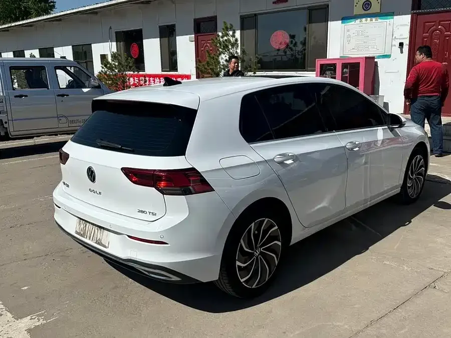Volkswagen golf Golf 2023 facelift 280TSI DSG Pro 2023 — миниатюра 2