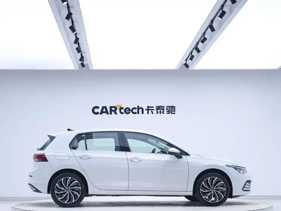 Volkswagen Golf Golf 2023 280TSI DSG Pro 2022 — миниатюра 2