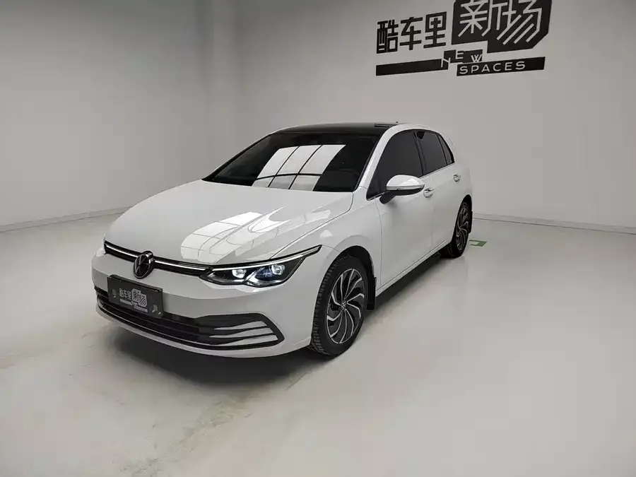 Volkswagen Golf 2024