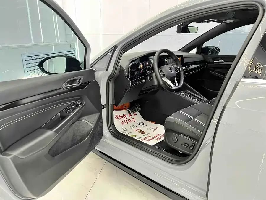 Volkswagen golf Golf 2023 280TSI DSG R-Line 2023 — миниатюра 4