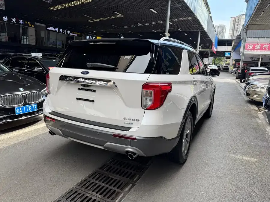 Ford Explorer Explorer 2020 EcoBoost 285 4WD Fashion Edition 6 Seaters 2022 — миниатюра 2