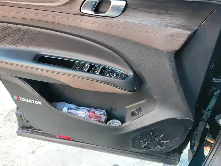 Ford Lingyu Lingyu 2023 EcoBoost 225 Obsidian Orange Edition Honor Edition 7 Seats (2/2/3) 2023 — миниатюра 4