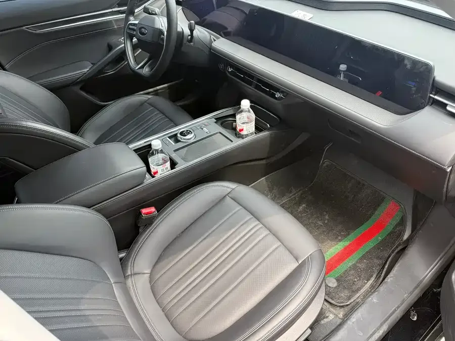 Ford Mondeo Mondeo 2025 1.5T EcoBoost Luxury Edition 2025 — миниатюра 4