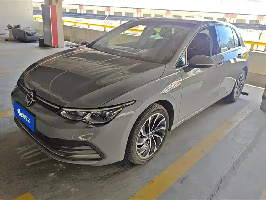 Volkswagen golf Golf 2023 280TSI DSG Pro 2023 — фото 1, купить с доставкой в Москву