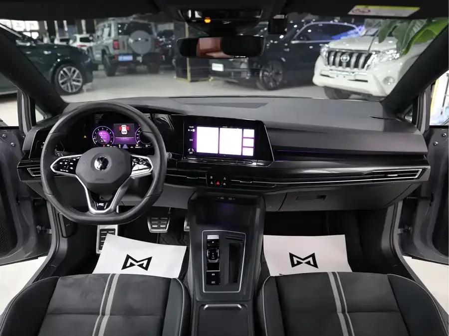 Volkswagen golf Golf 2023 280TSI DSG R-Line 2024 — миниатюра 5