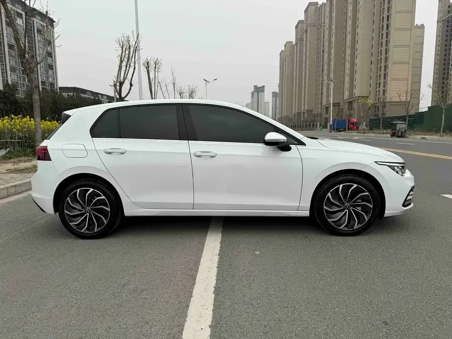 Volkswagen golf Golf 2023 200TSI DSG Pro 2023 — миниатюра 3