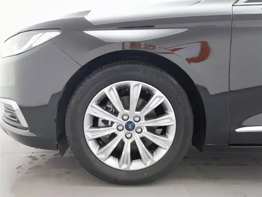 Ford Taurus Taurus 2019 EcoBoost 245 Enjoy Edition 2022 — миниатюра 5