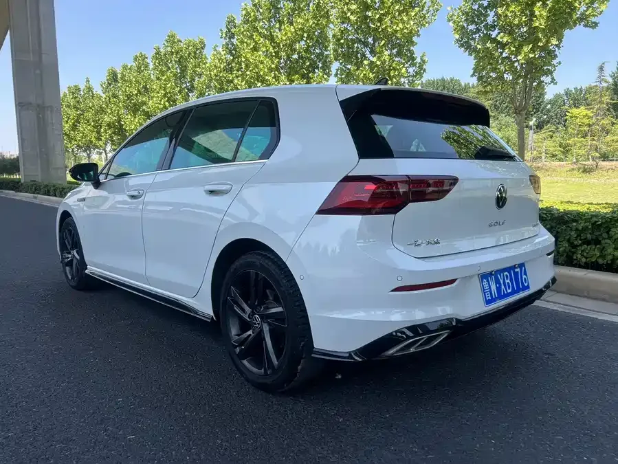 Volkswagen golf Golf 2023 280TSI DSG R-Line 2022 — миниатюра 5