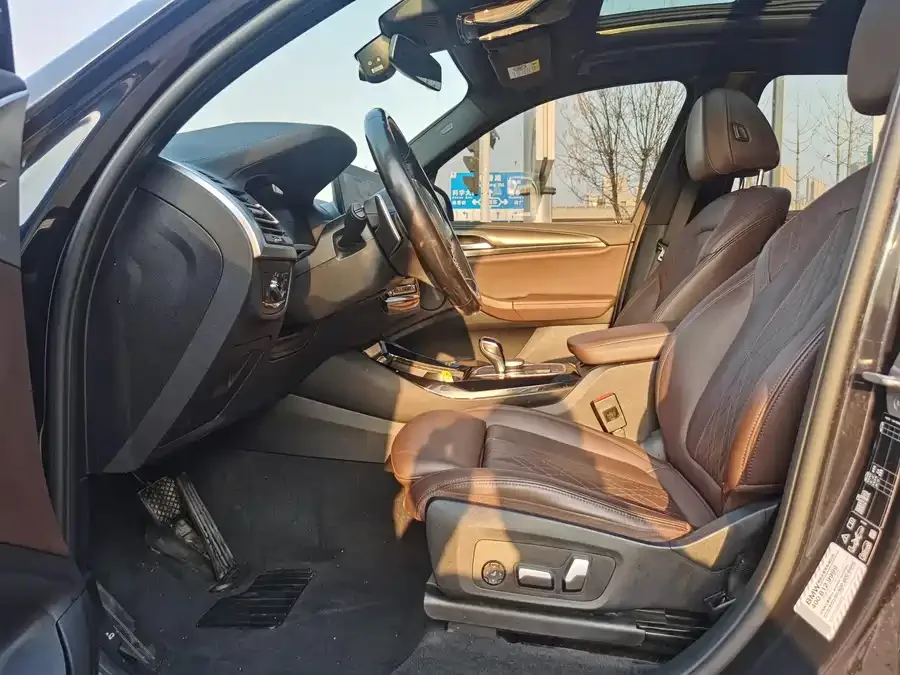 BMW X3 2022 xDrive30i Exclusive M Night Edition 2022 — миниатюра 4