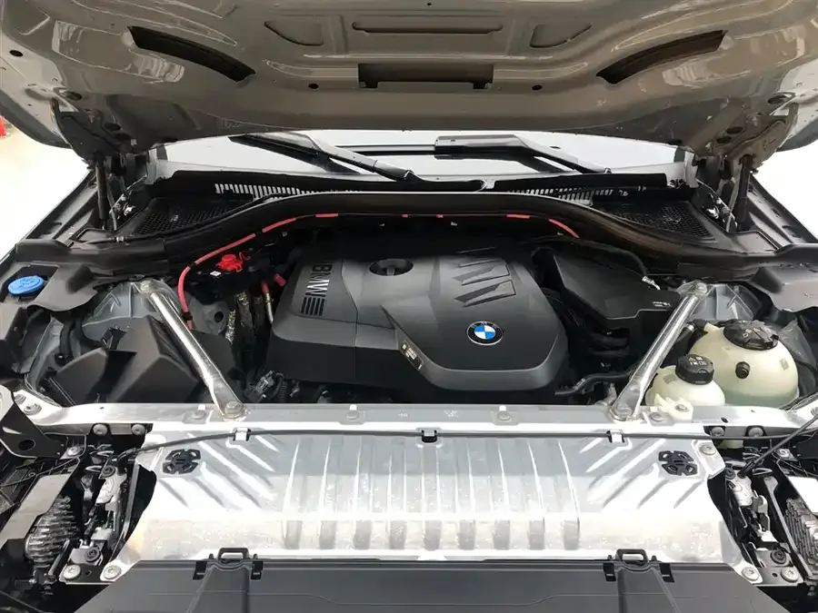BMW X3 2025 xDrive30L Exclusive M Sport Package 2025 — миниатюра 5