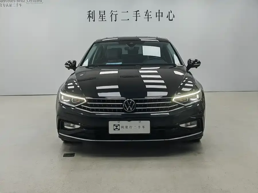 Volkswagen Magotan Magotan 2023 2 million commemorative edition 330TSI DSG luxury model 2023 — миниатюра 3