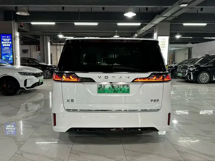 Voyah Lantu Dreamer 2022 Lantu Dreamer Low-Carbon Edition Dream+ Smart Package 2023 — миниатюра 2