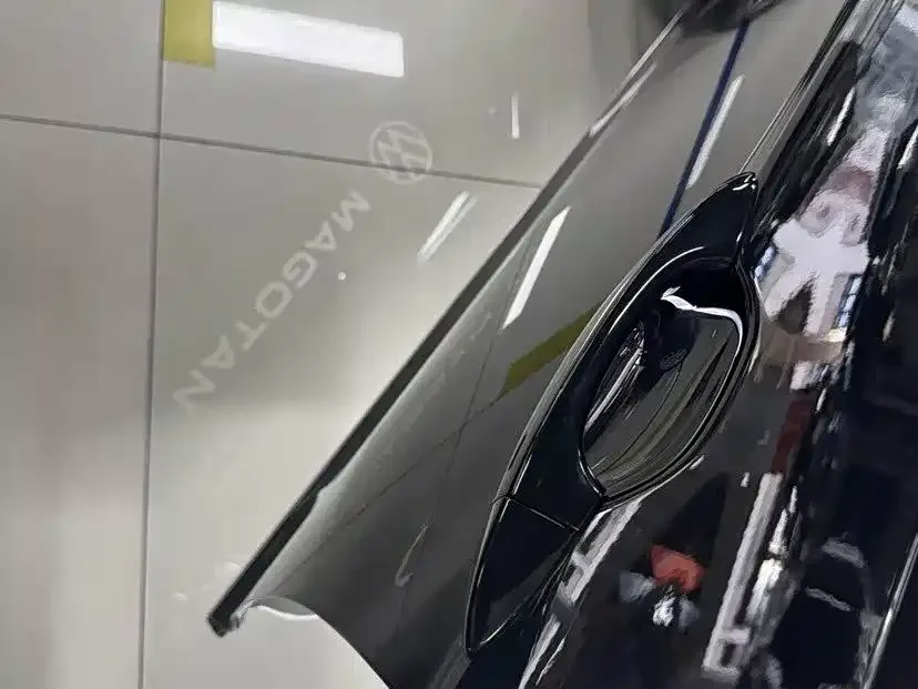 Volkswagen Magotan Magotan 2023 2 million commemorative edition 330TSI DSG leading model 2023 — миниатюра 2