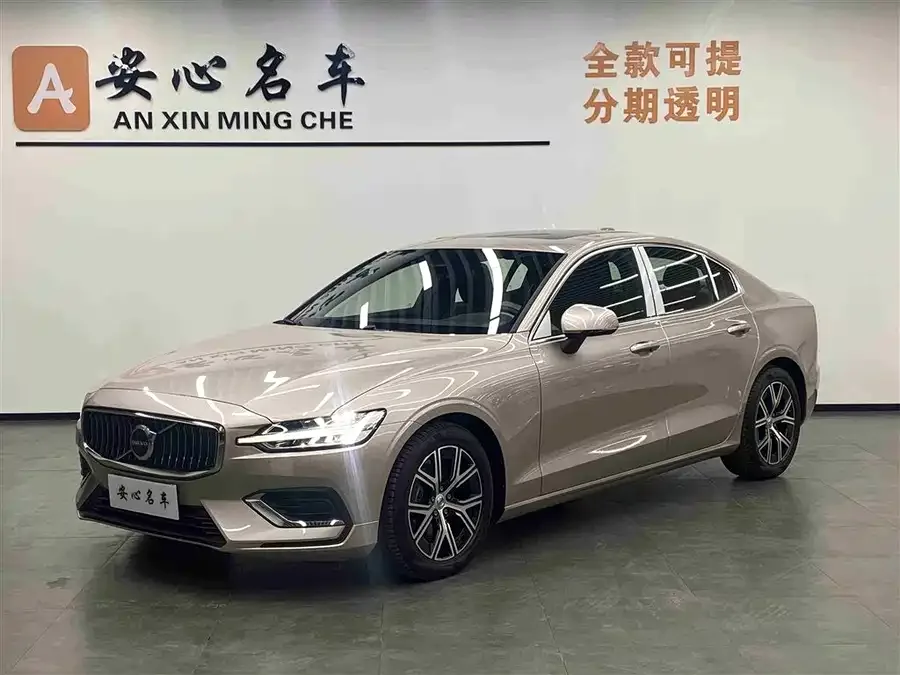 Volvo S60 2025