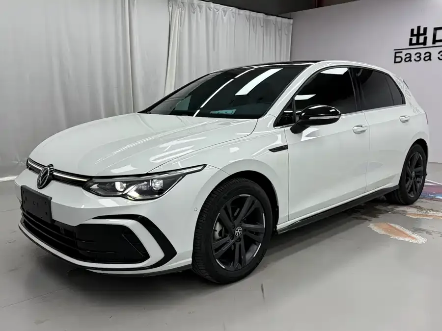 Volkswagen golf Golf 2021 280TSI DSG R-Line 2022 — фото 1, купить с доставкой в Москву