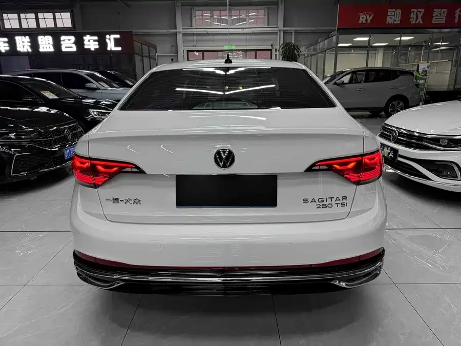 Volkswagen Sagitar 2023 Sagitar 280TSI DSG Beyond Edition 2022 — миниатюра 2