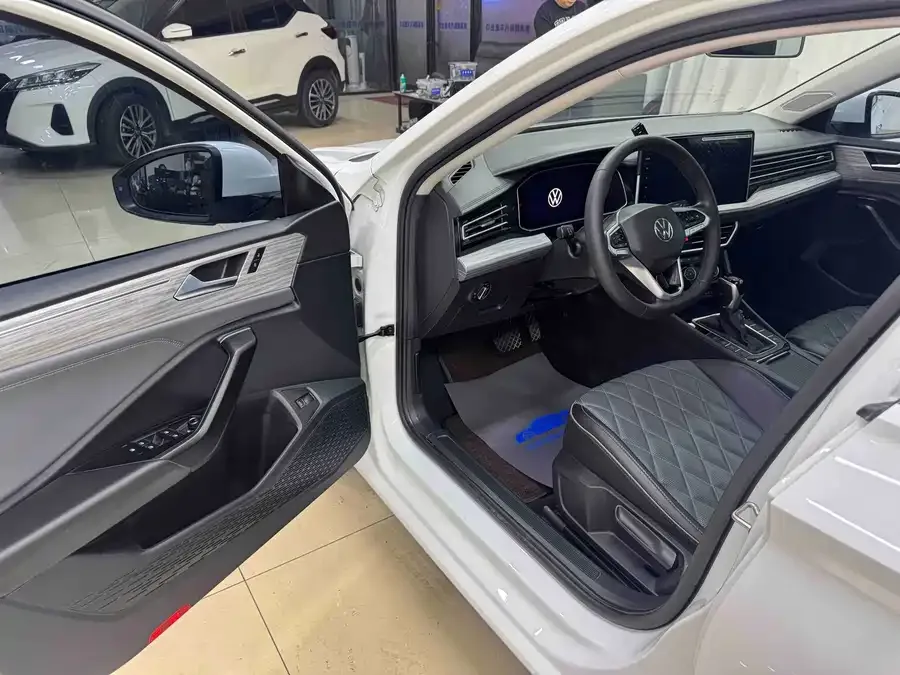 Volkswagen Sagitar 2023 Sagitar 280TSI DSG Beyond Edition 2022 — миниатюра 4