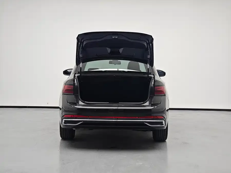 Volkswagen Sagitar 2023 Sagitar 300TSI DSG Beyond Edition 2024 — миниатюра 3