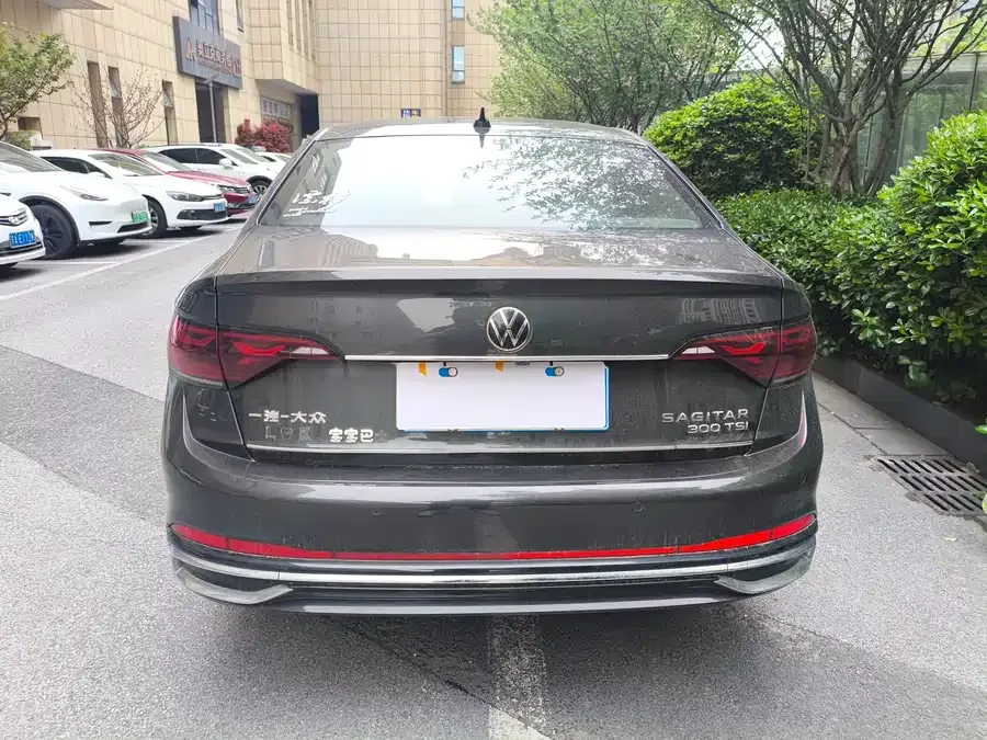 Volkswagen Sagitar 2023 Sagitar 300TSI DSG Beyond Edition 2023 — миниатюра 2